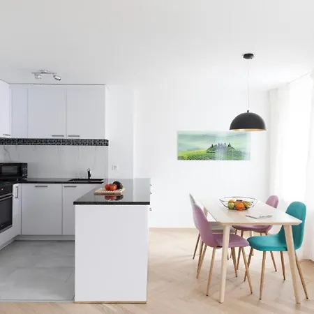 Badenerstrasse 356 - Self Check In By Homenhancement