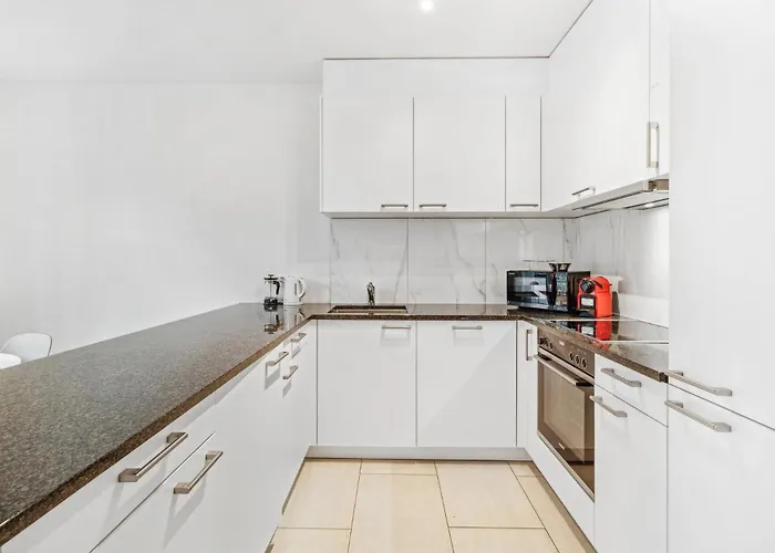 Badenerstrasse 356 - Self Check In By Homenhancement *